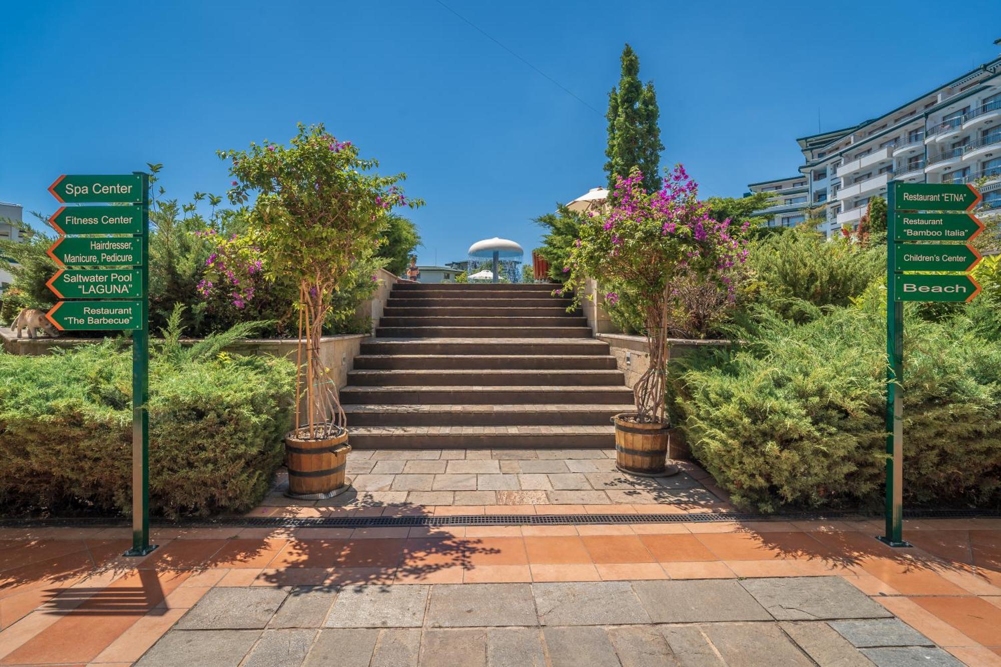 Спа Апартаменти За Гости Затворен Комплекс Емералд Rawda Exterior foto